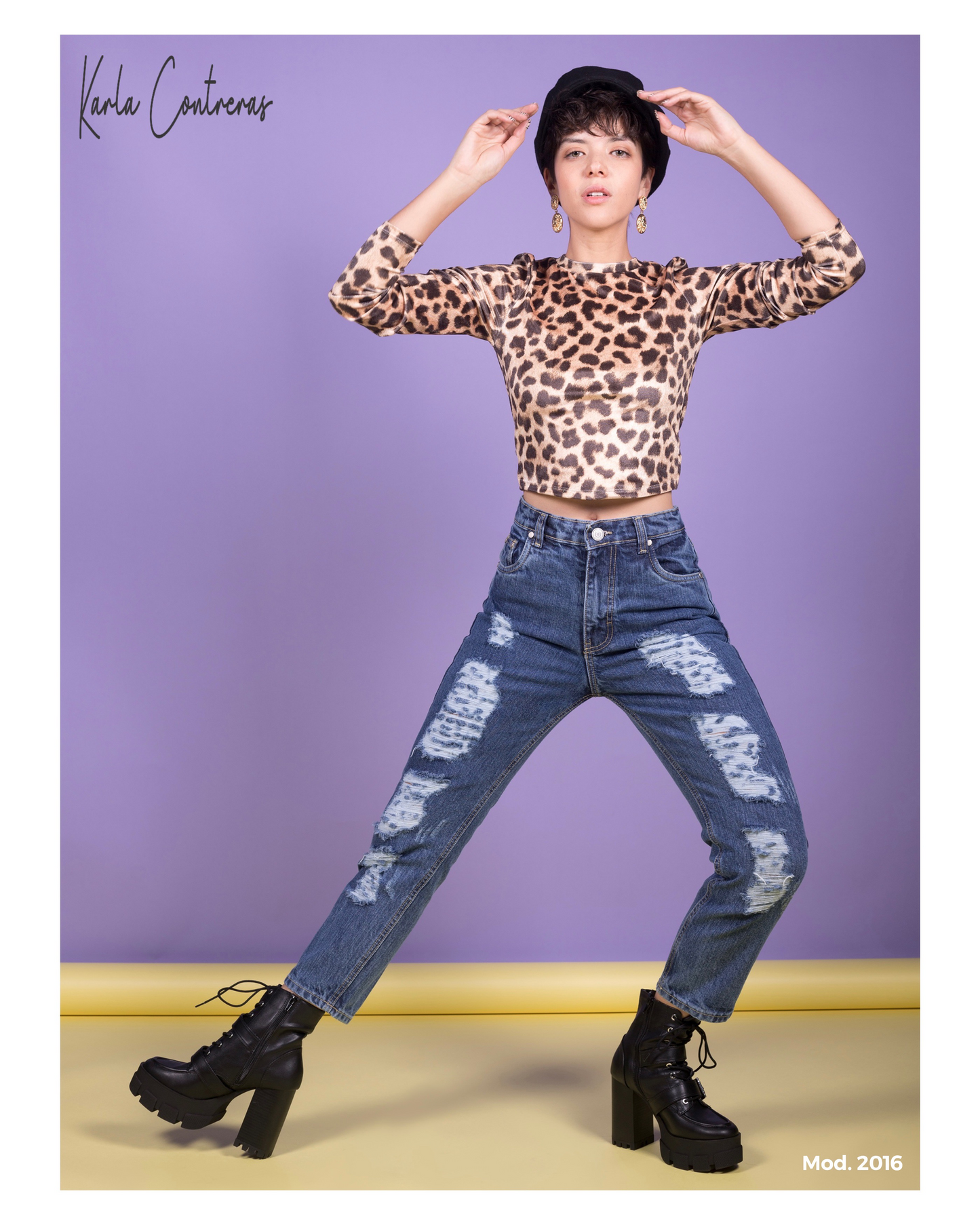 Jeans momfit con roturas, azul 1 boton.