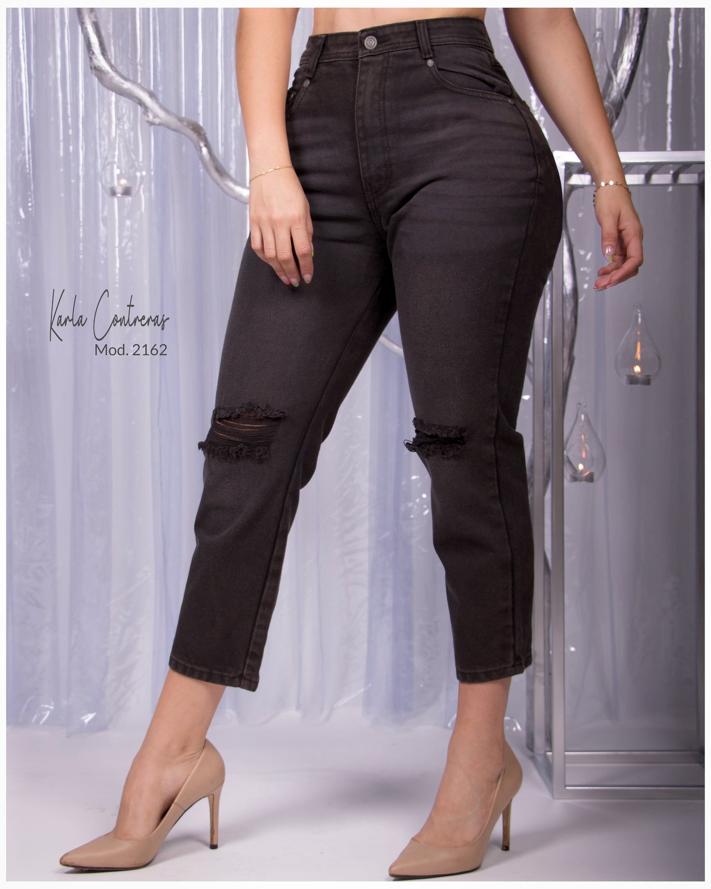 Jeans momfit, negro-cafe.