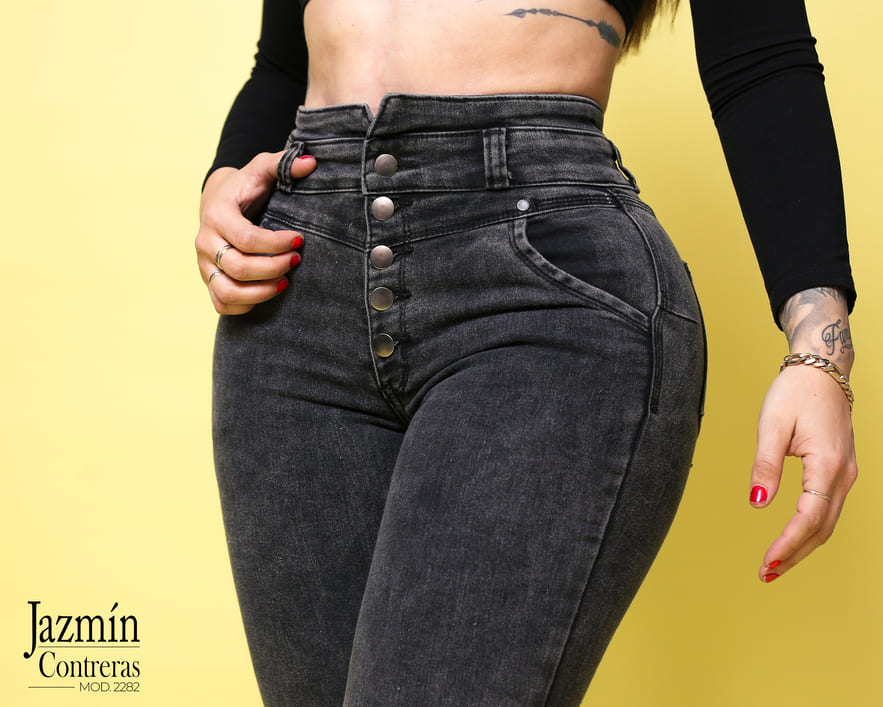 Jeans corte colombiano, 5 botones, básico