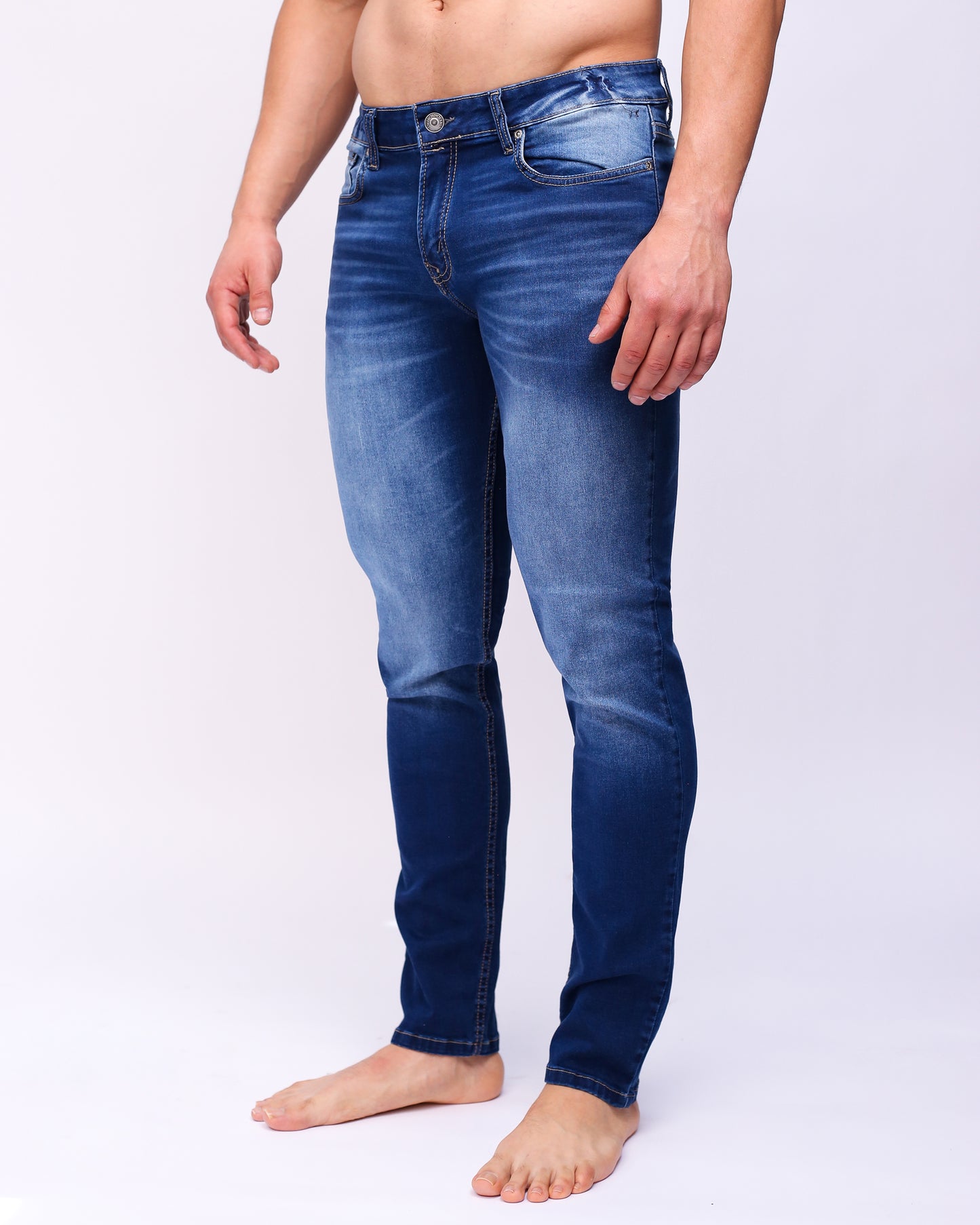 Jeans para caballero, azul marino, Corte Slim.