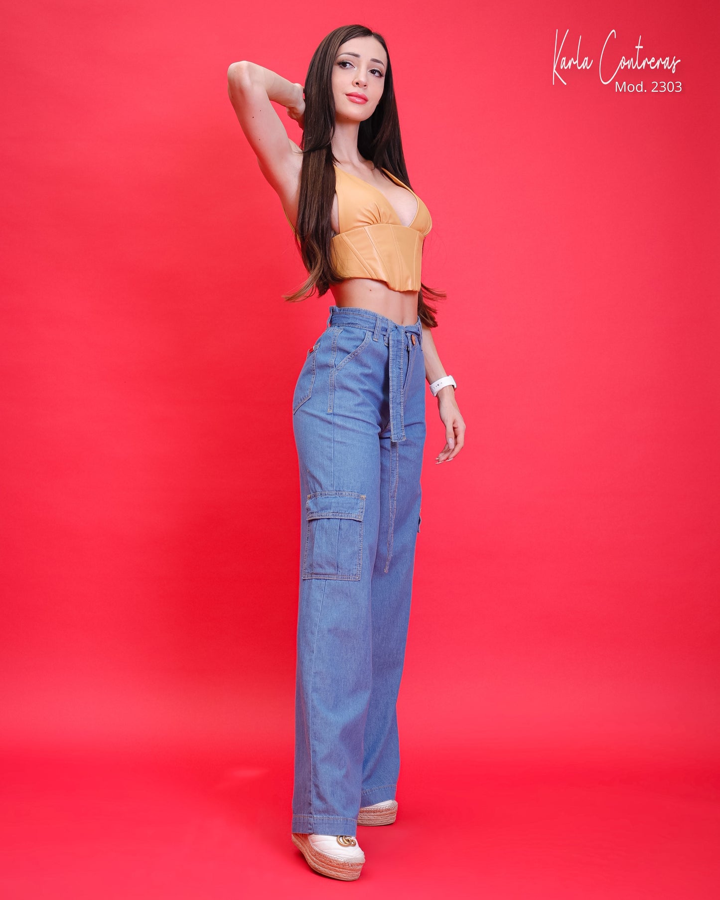 Jeans Wide Leg cargo, con fajo.