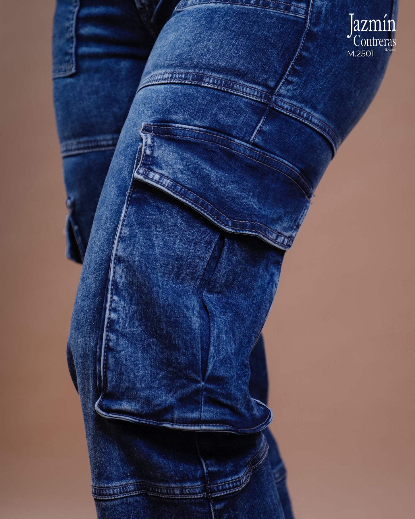 Jeans Cargo Recto, Corte Colombiano, Mezclilla strech.