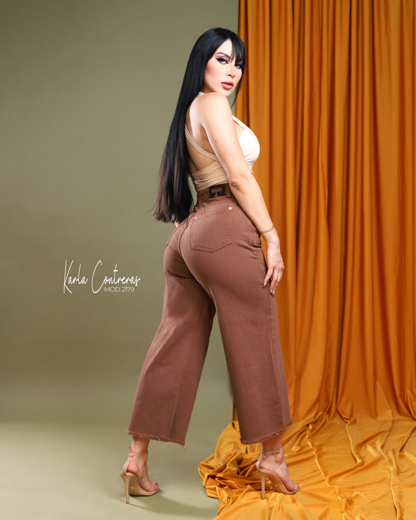 Jeans Culotte, color cafe.