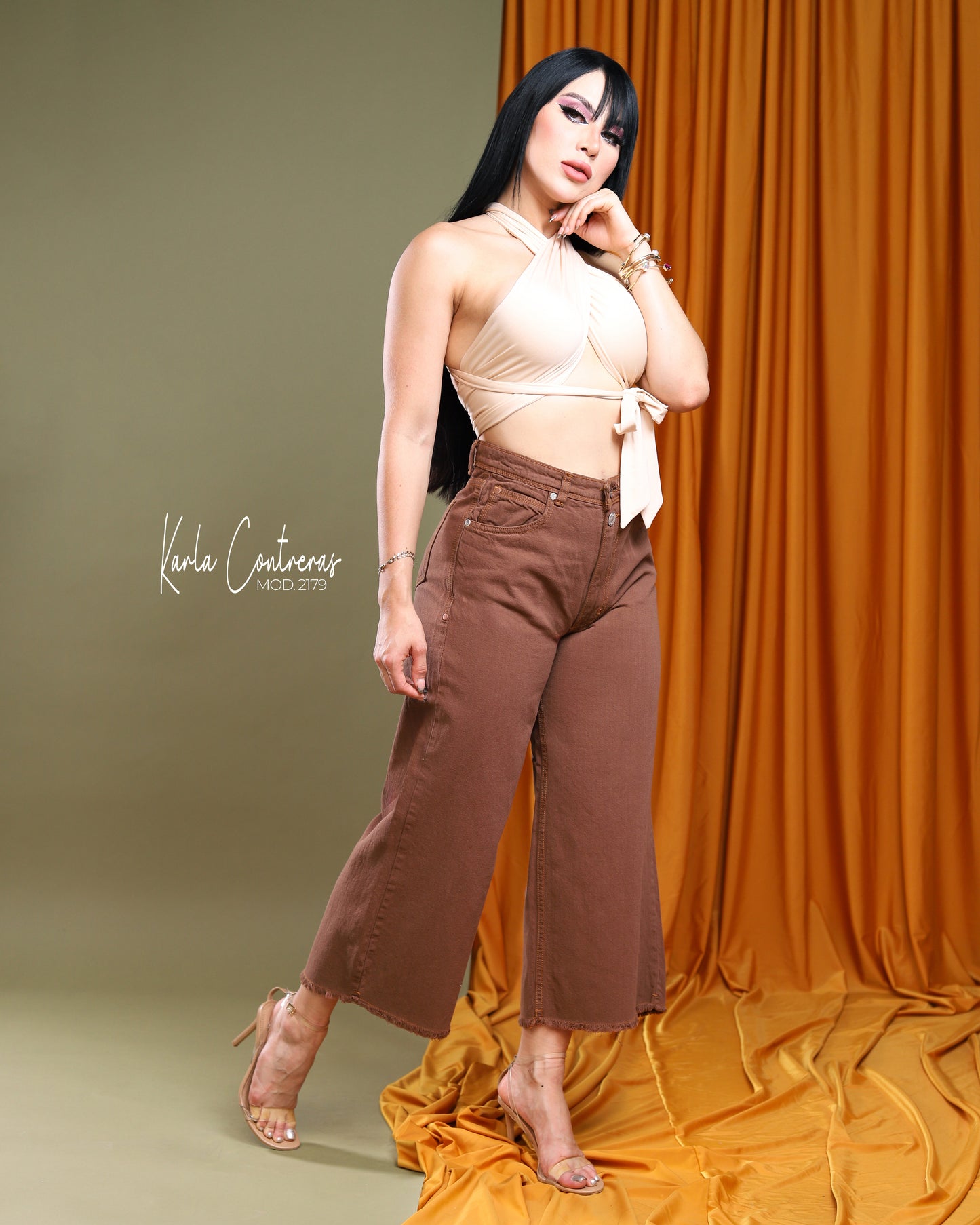 Jeans Culotte, color cafe.