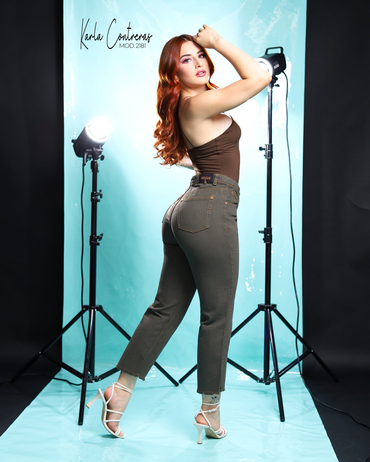 Jeans momfit, color verde.