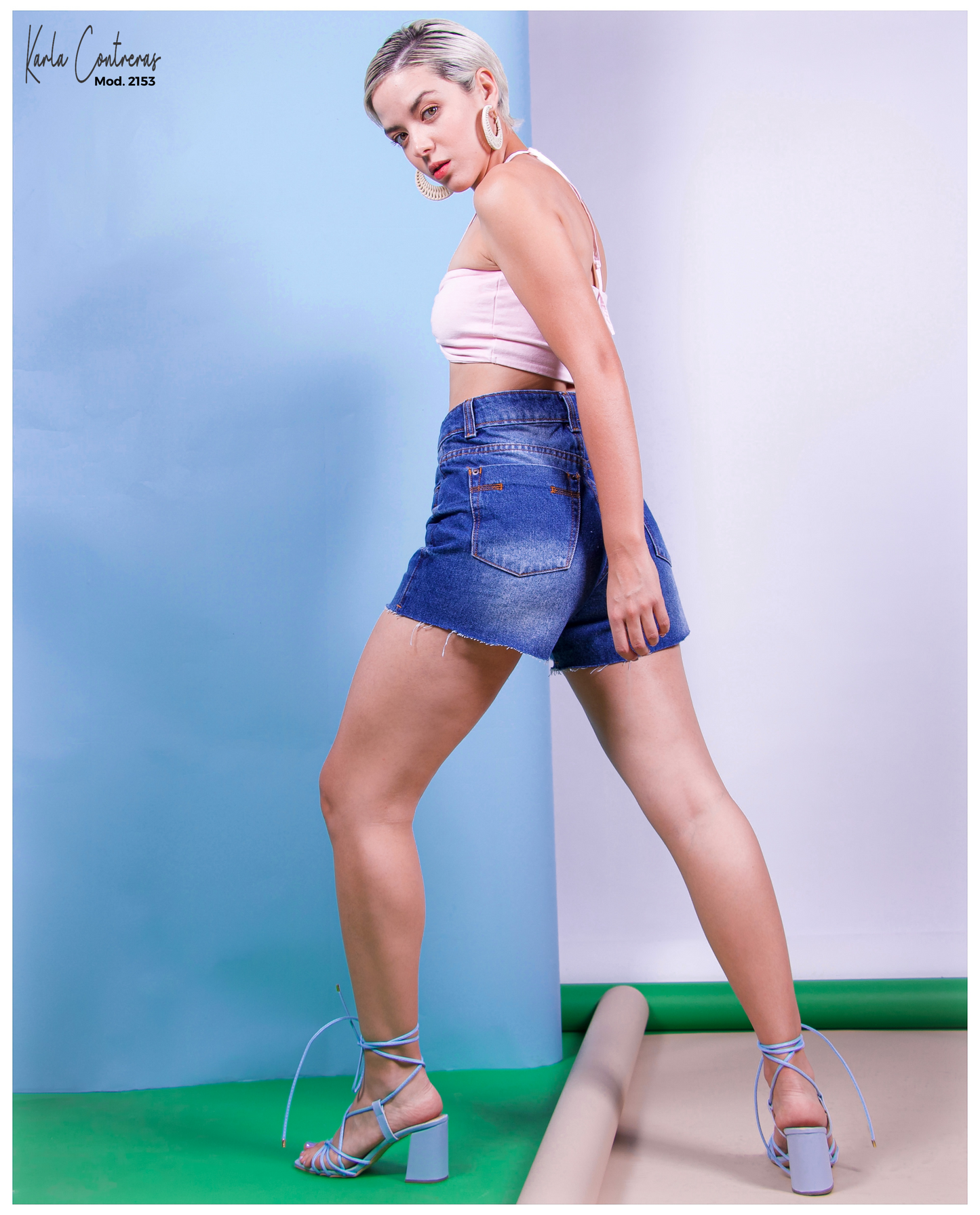 Short Momfit sin bastilla y con roturas.