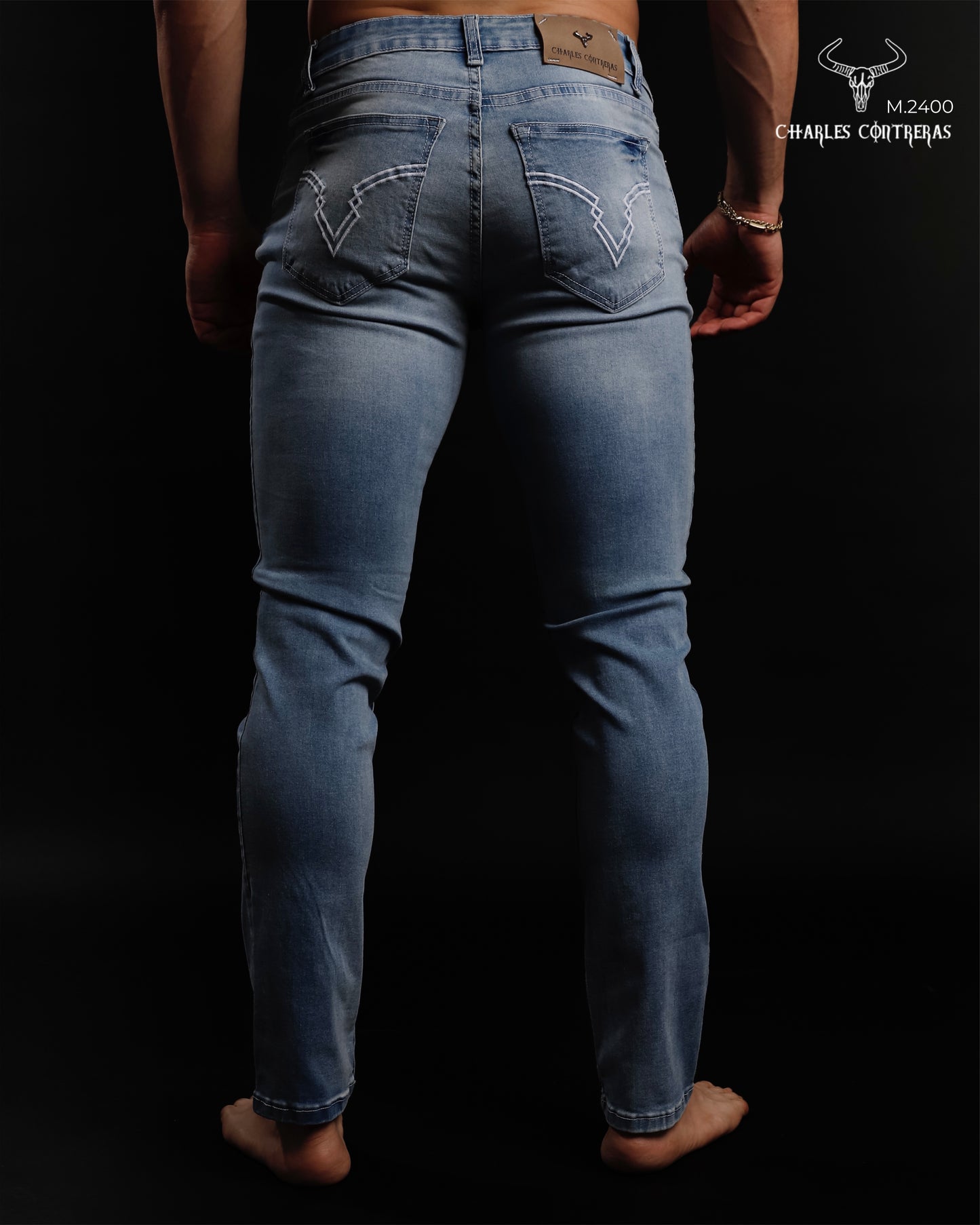 Jeans corte slim, para caballero azul claro.