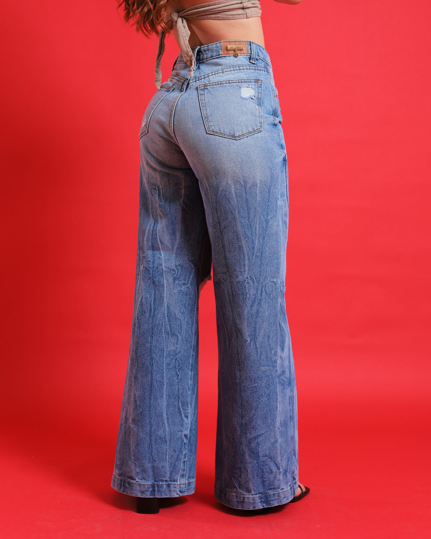 Jeans Wide Leg, mezclilla rigida.