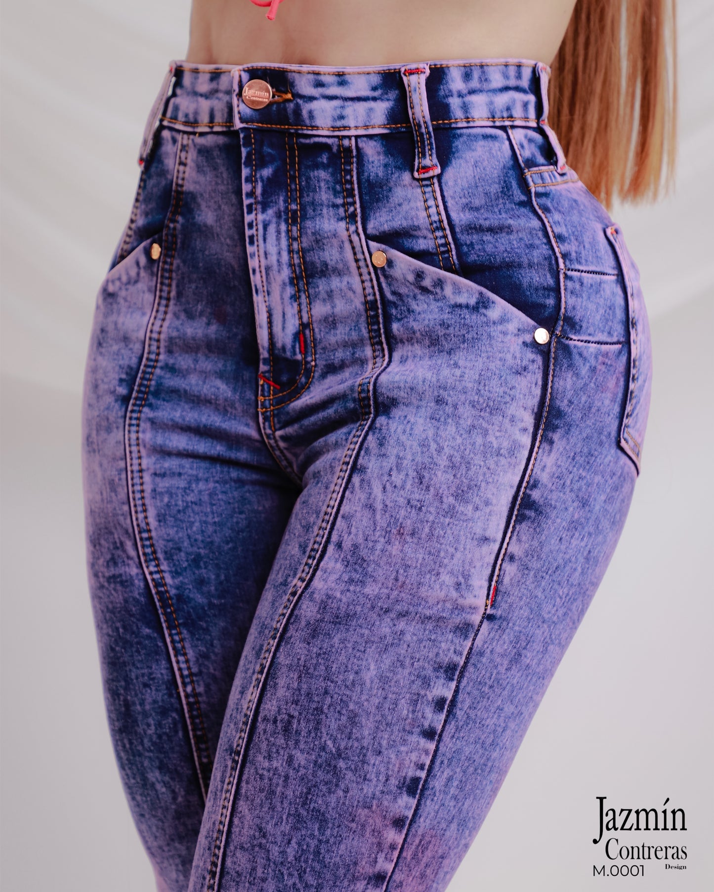 Jeans flare, corte colombiano, color rosa azul
