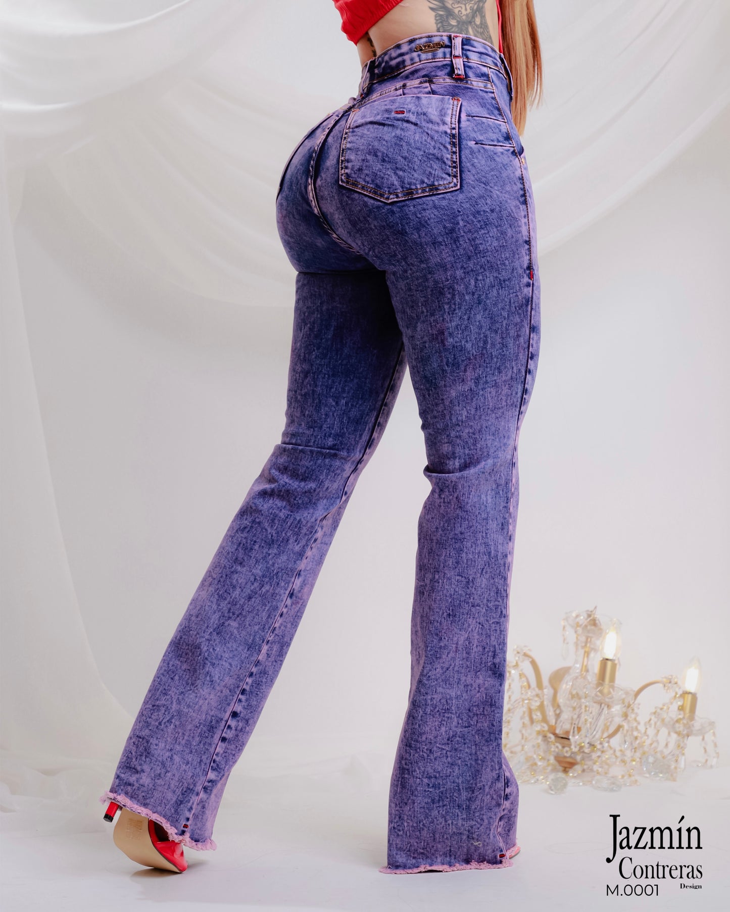 Jeans flare, corte colombiano, color rosa azul