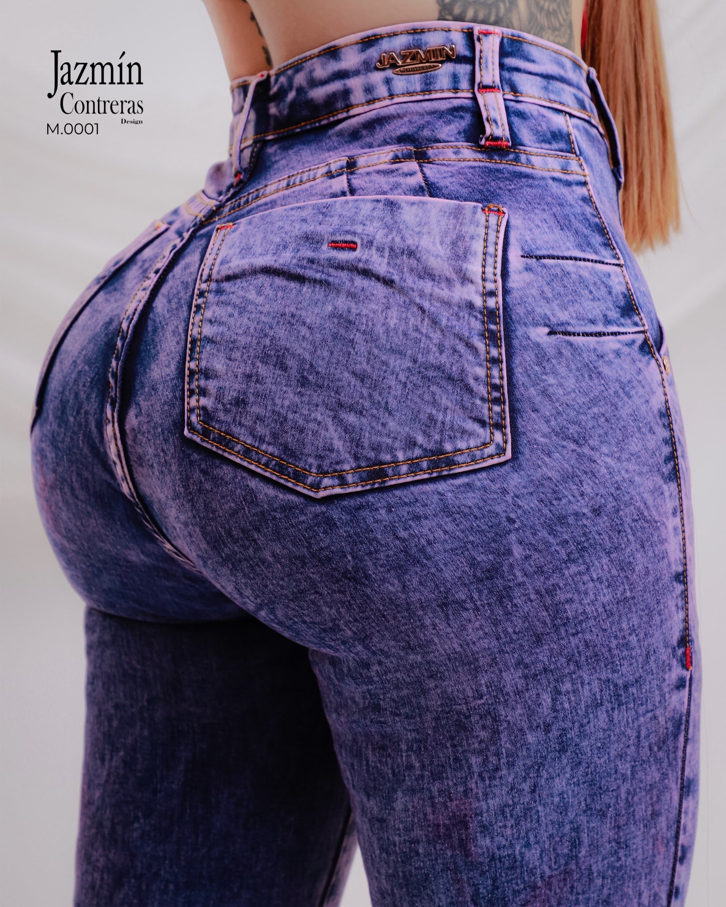 Jeans flare, corte colombiano, color rosa azul
