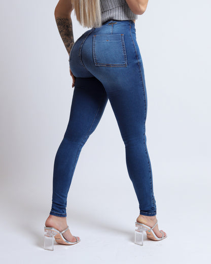 Skinny jeans corte colombiano azul claro