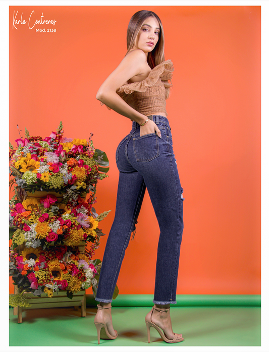 Jeans con diseño rasgado, Momfit.