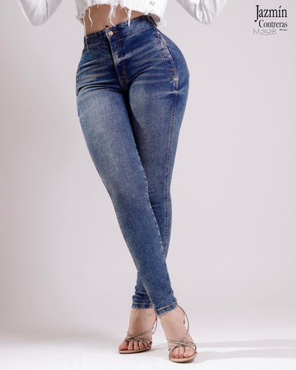 Jeans skinny con hebillas