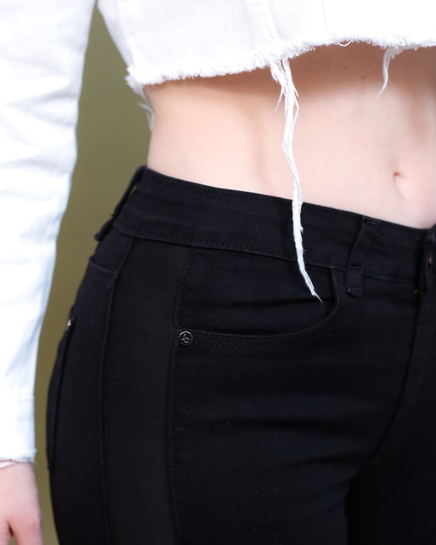 Skinny jeans corte colombiano negro