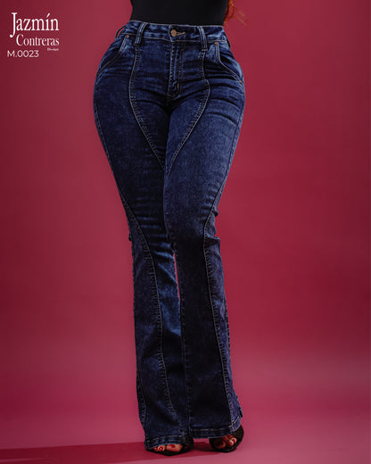 Jeans flare, corte colombiano, 1 boton.