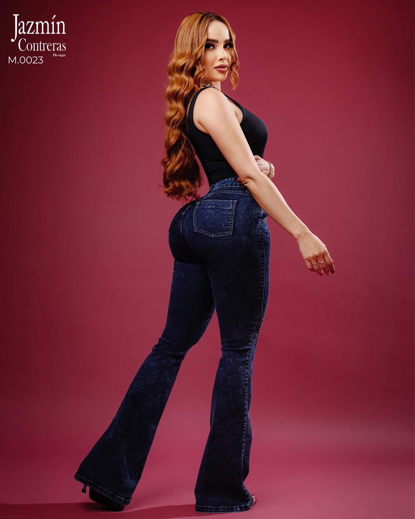 Jeans flare, corte colombiano, 1 boton.