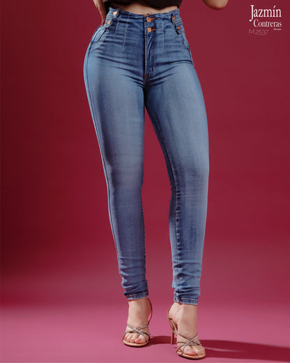 Skinny jeans, con deslave.