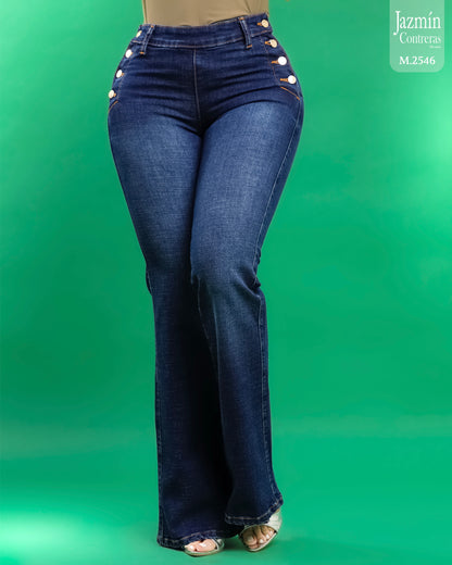 Jeans corte colombiano, campana con botones laterales.