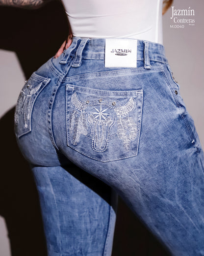 Jeans Vaquero con detalle en cristales.