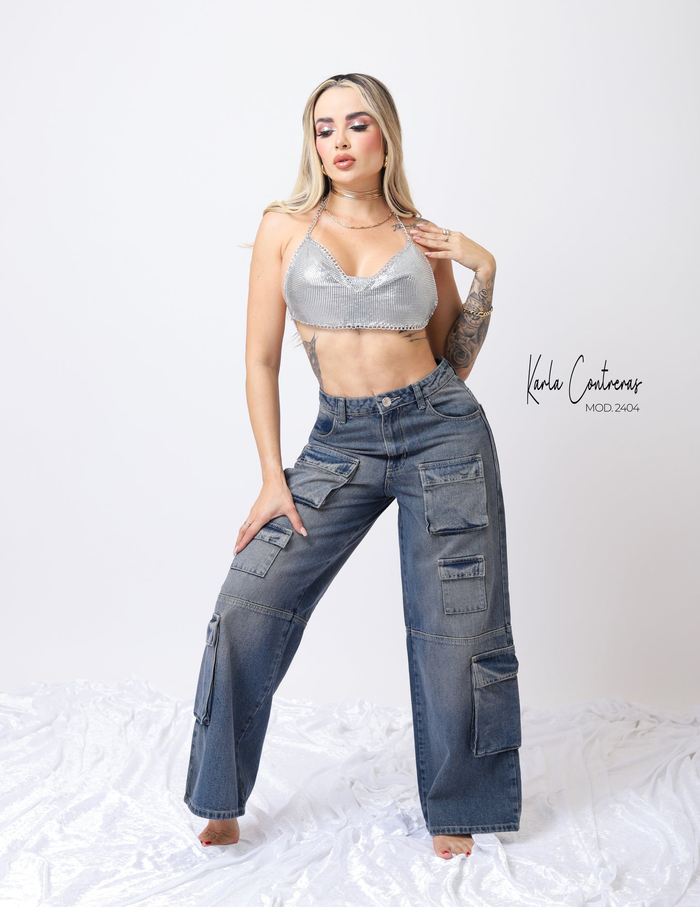 Jeans cargo, corte holgado.