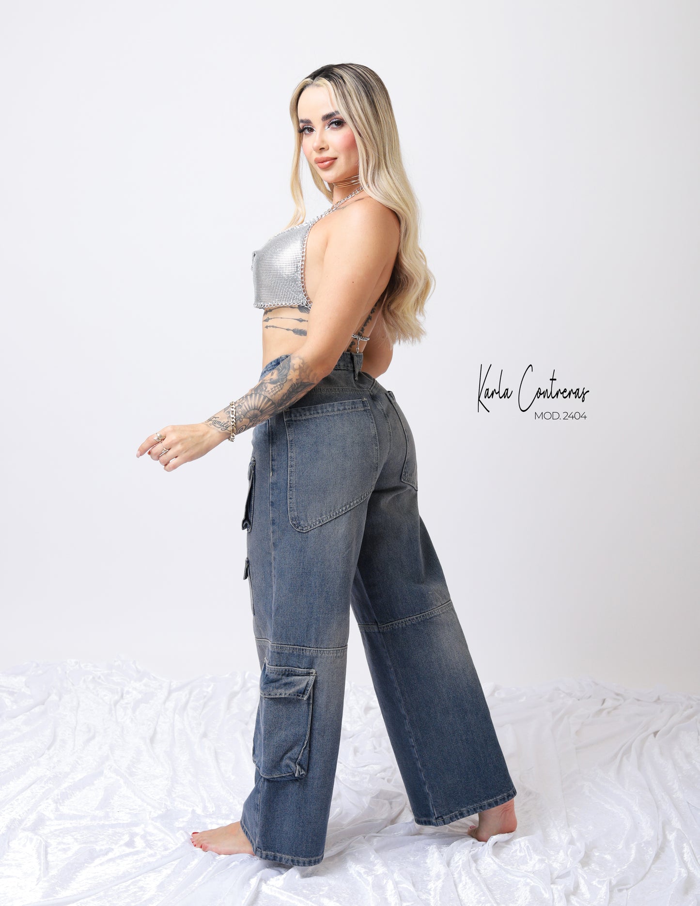 Jeans cargo, corte holgado.