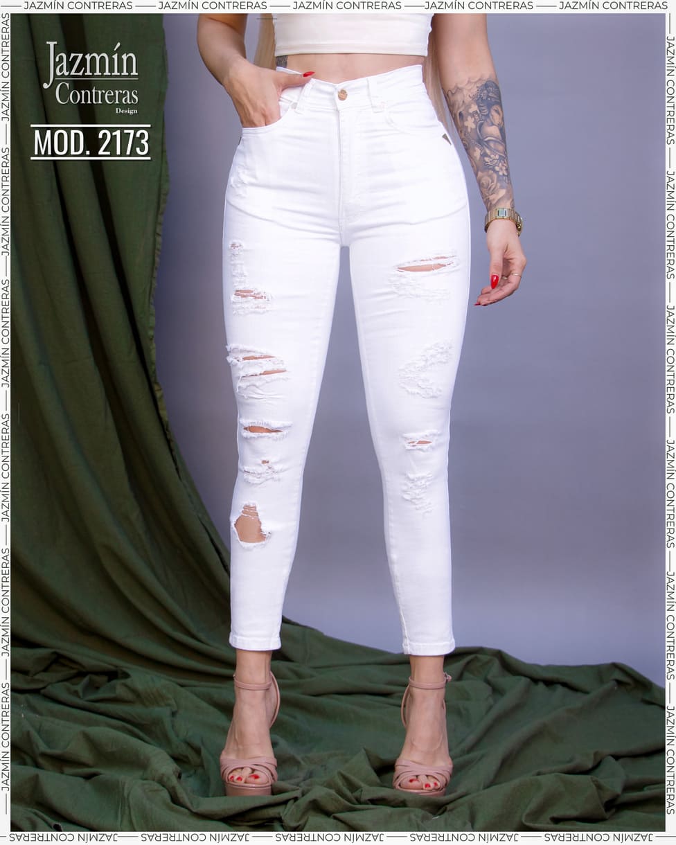 Skinny jeans corte colombiano estilo básico