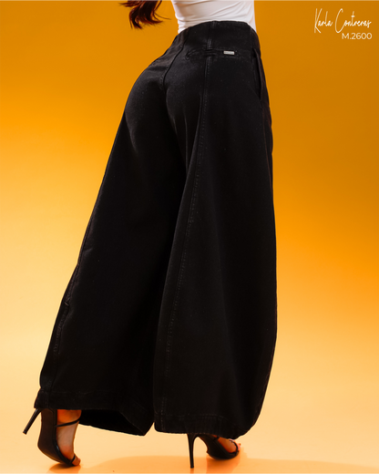 Jeans barrel amplio negro.