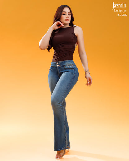 Jeans campana, colombiano, tiro medio.