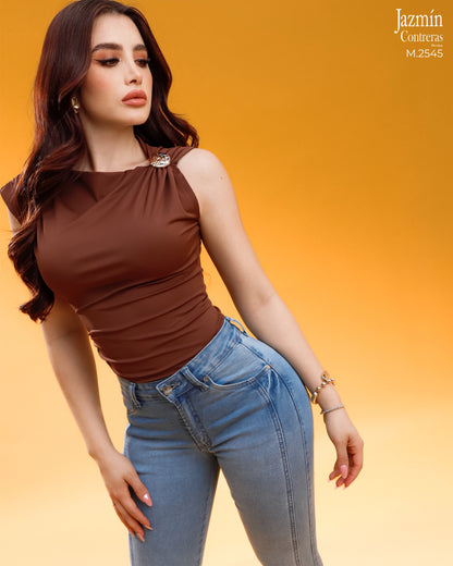 Jeans recto, corte colombiano