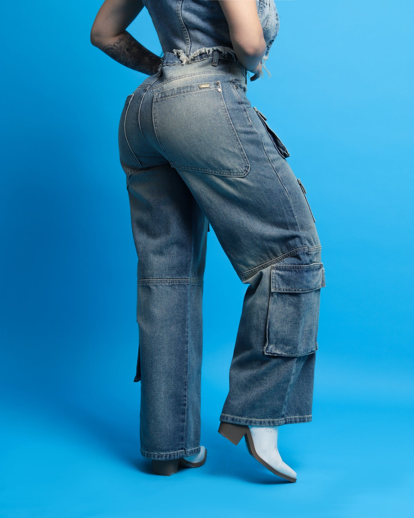 Jeans cargo oversize, 1 boton.