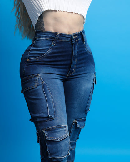 Jeans cargo, campana. Corte Colombiano.