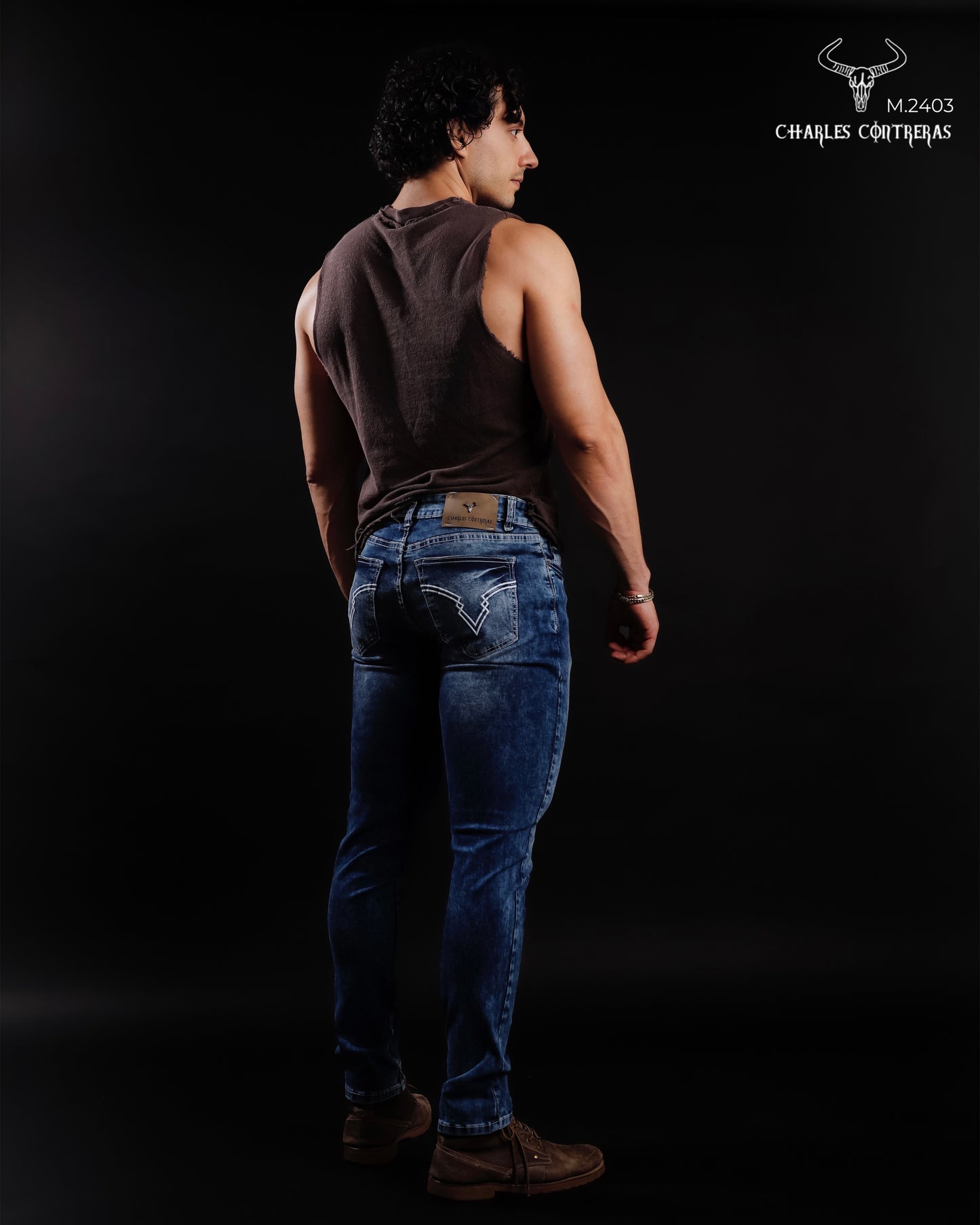 Jeans para caballero, corte slim.