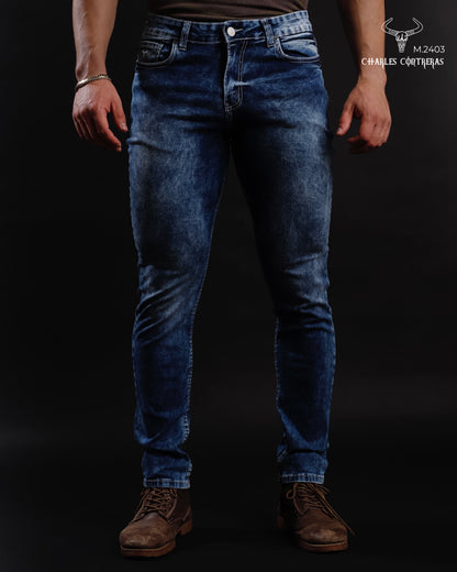 Jeans para caballero, corte slim.