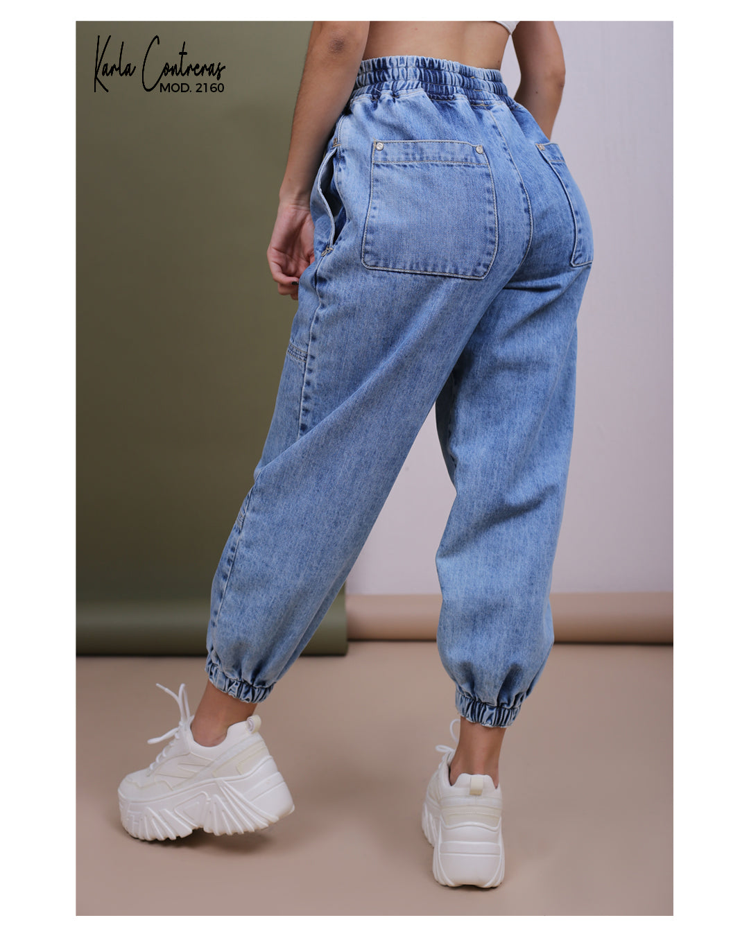 Jogger Oversize, azul marmol claro.