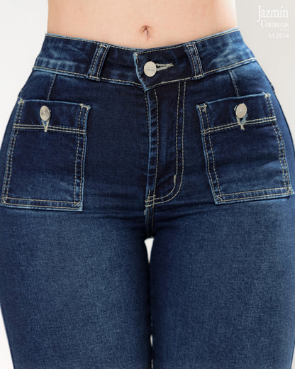 Jeans Wide Leg, con abertura.