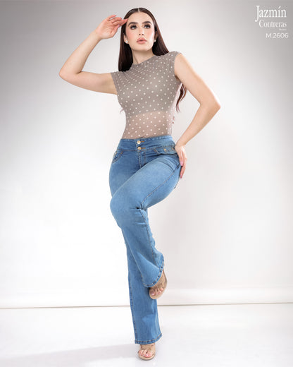 Jeans campana, colombiano, tiro medio.