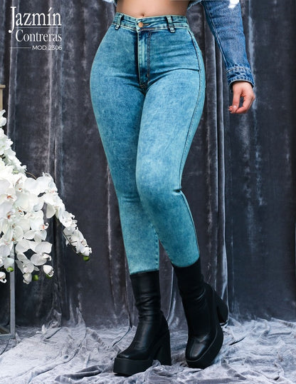 Skinny jeans tiro alto corte colombiano básico