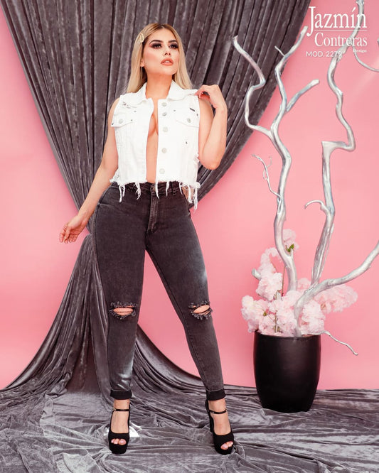 Jeans corte colombiano, con roturas, básico