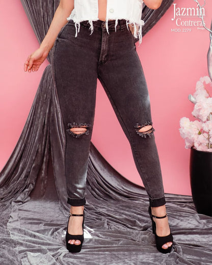 Jeans corte colombiano, con roturas, básico