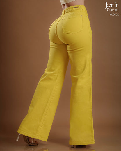Jeans Wide Leg, amarillo. Horma Colombiana.