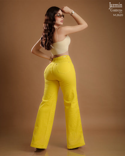 Jeans Wide Leg, amarillo. Horma Colombiana.