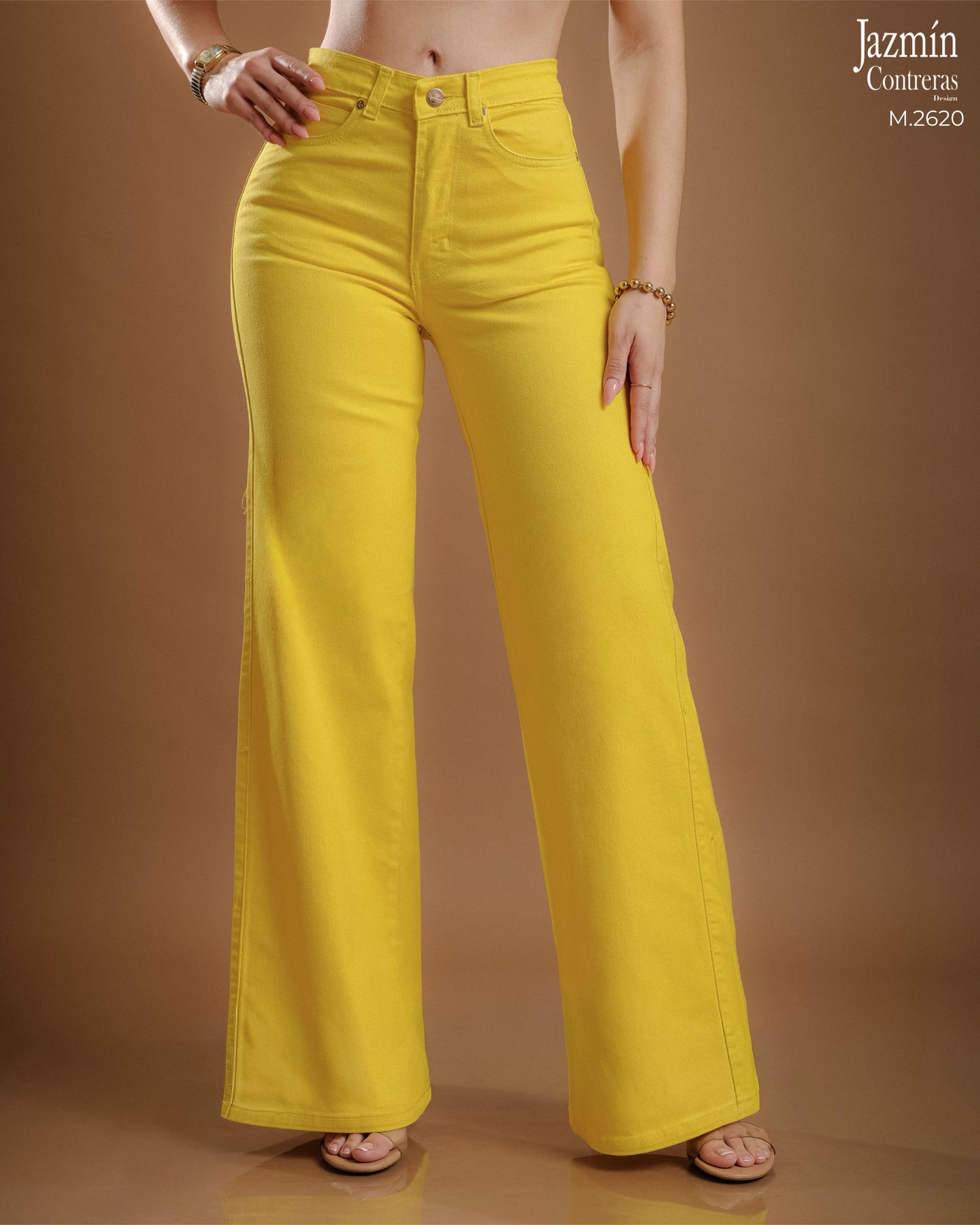 Jeans Wide Leg, amarillo. Horma Colombiana.