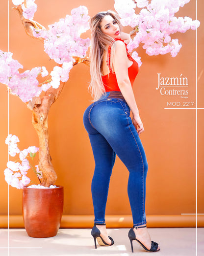 Jeans corte colombiano, boton transparente
