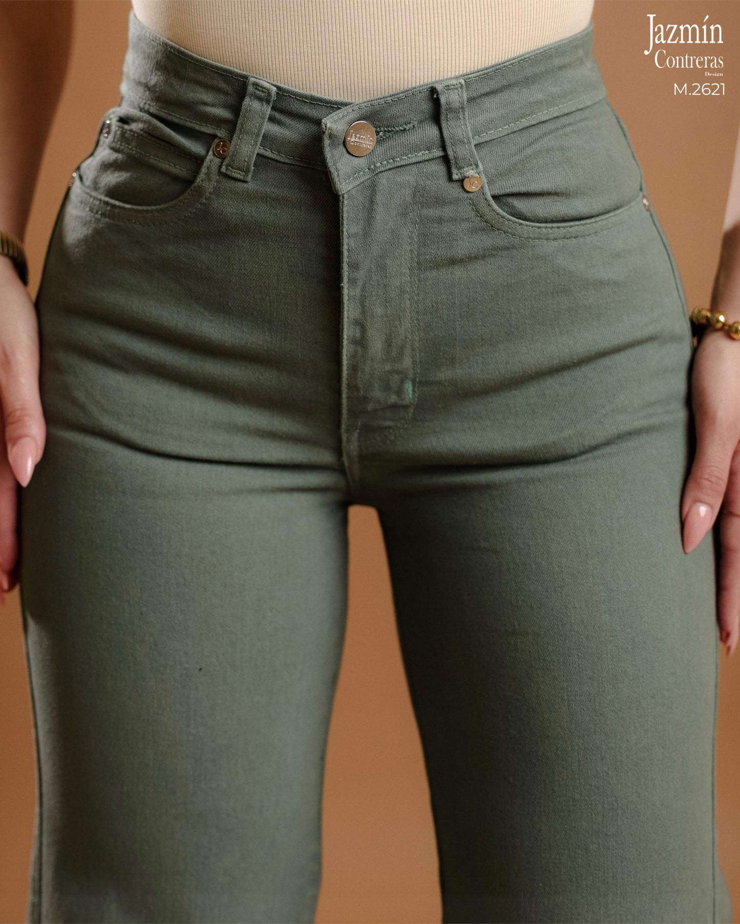 Jeans Wide Leg, verde olivo, horma colombiana.