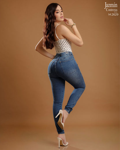Jeans skinny, horma colombiana.