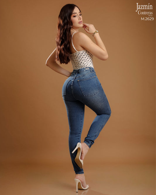 Jeans skinny, horma colombiana.