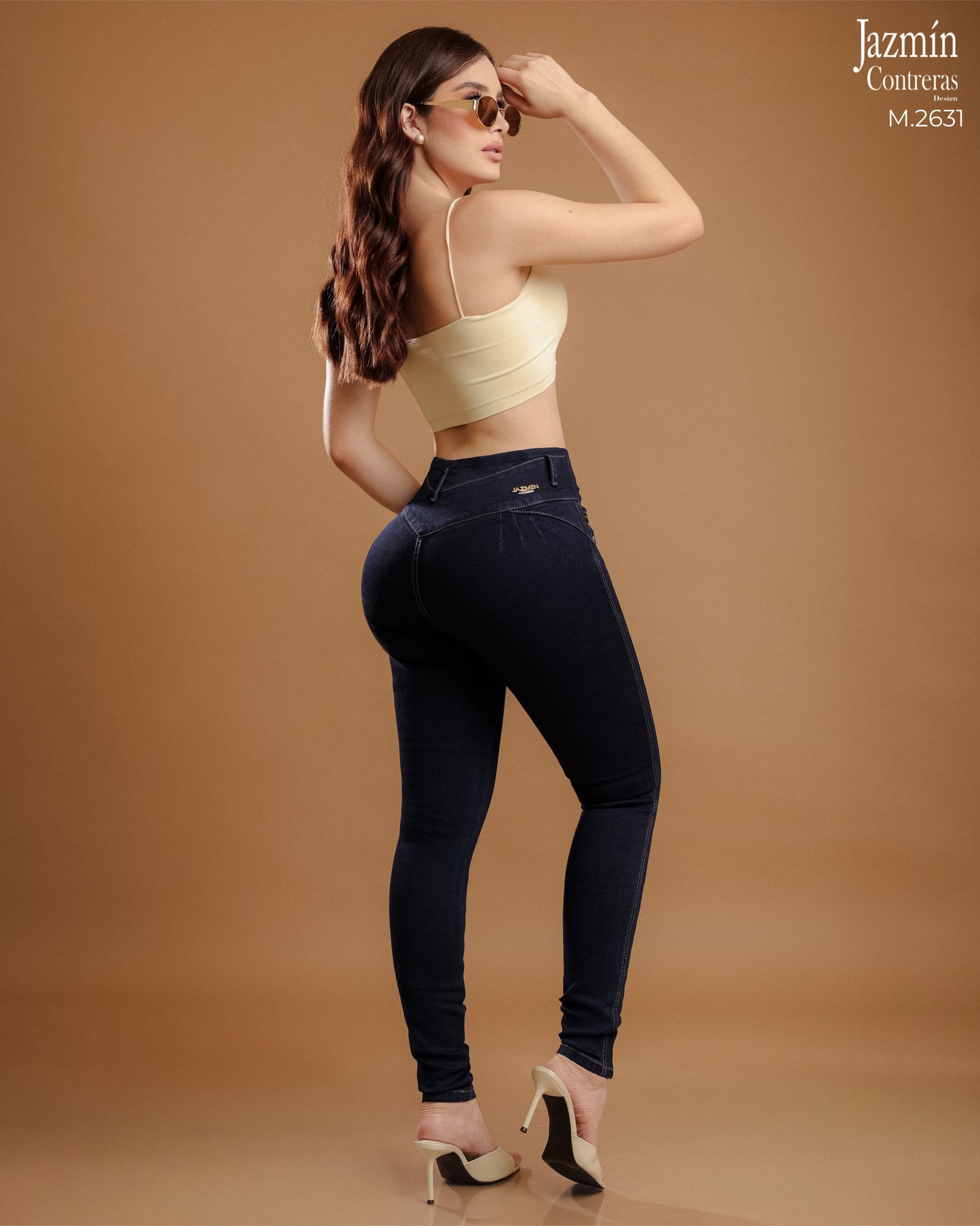 Jeans skinny horma colombiana, azul petroleo.